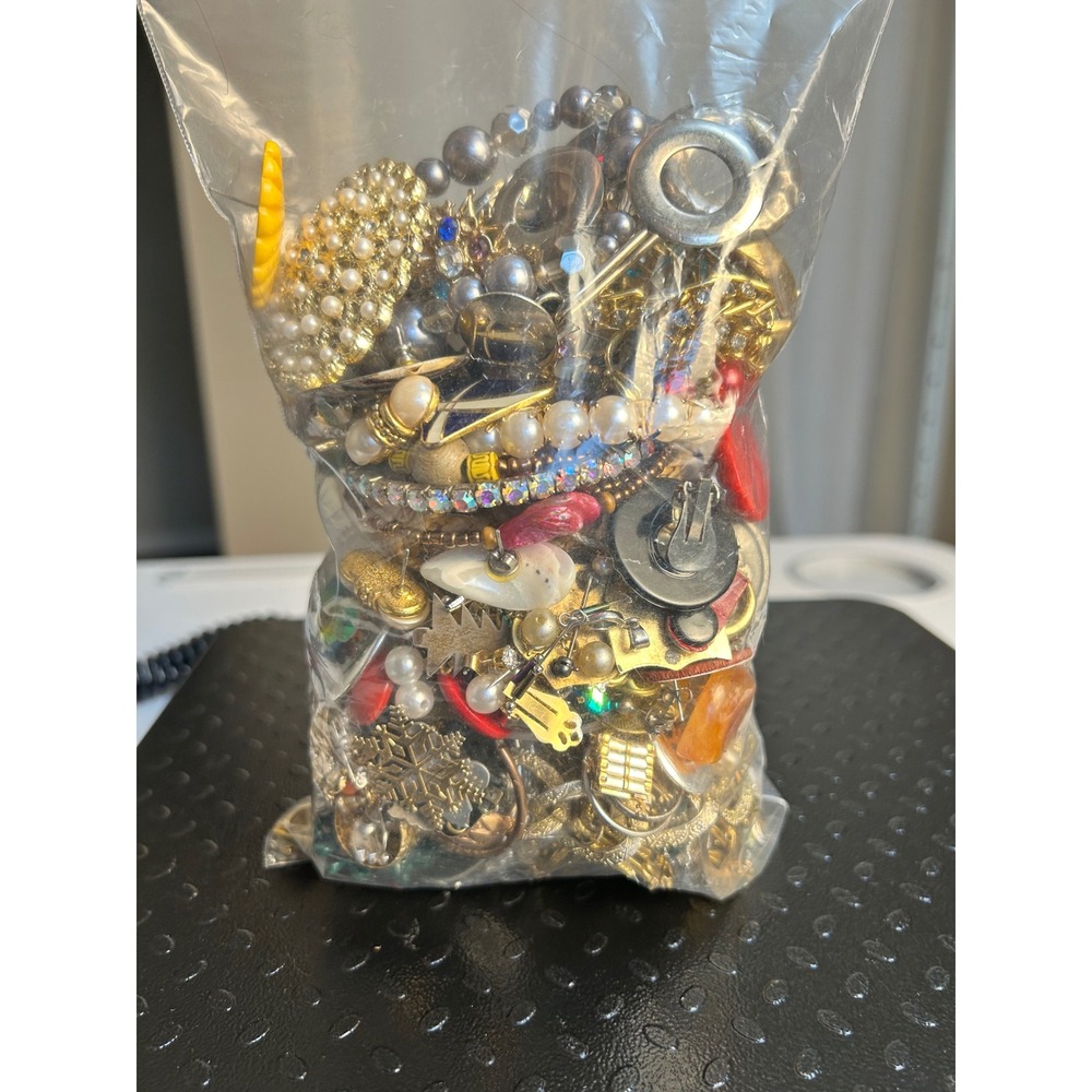 Mixed Craft Jewelry Lot 2 lbs 11 oz Vintage Modern Broken Repair Repurpose Lot 1